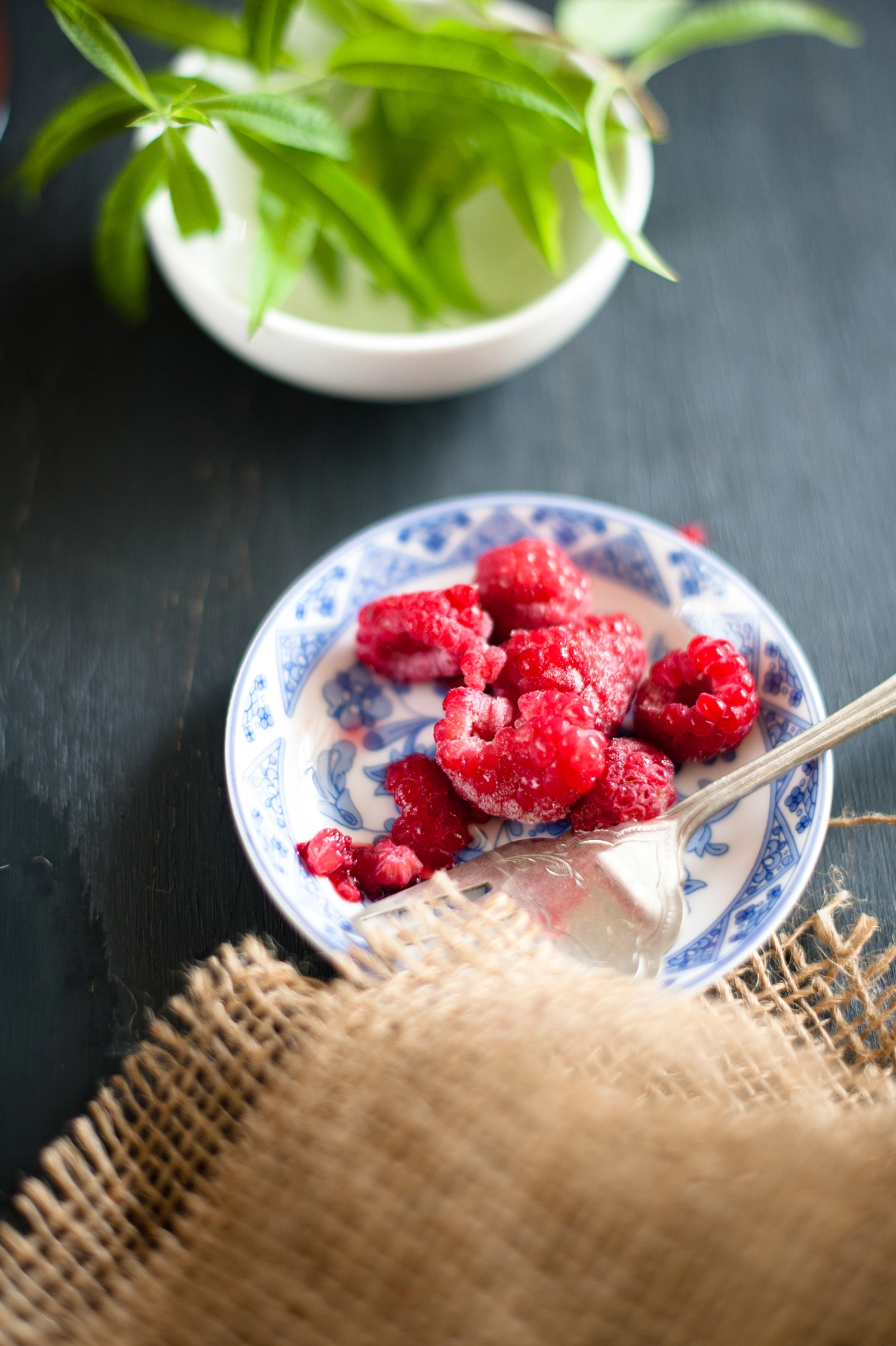 Refreshing raspberry & lemon verbena iced tea. Naturally gluten free, easy to make, perfect for summer heat. Brew, chill, serve over ice.