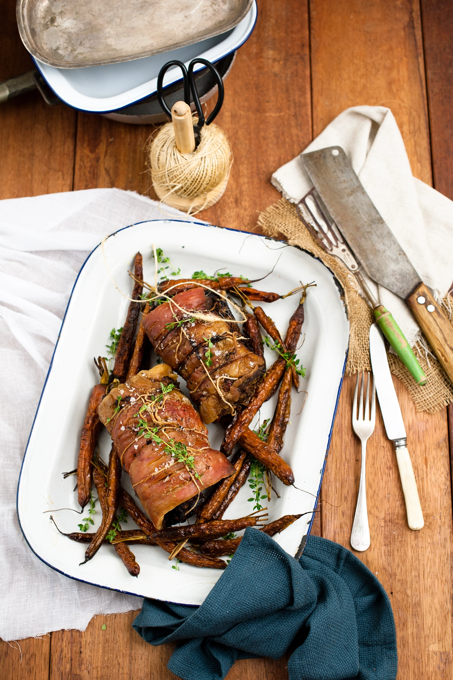 Slow-roasted lamb breast with Moroccan quinoa stuffing — crispy skin, tender meat and fragrant spices. Affordable, rich and perfect for weekend feasts.