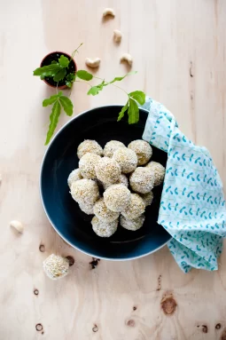 Raw Carrot Cake Bliss Balls made with dates, carrots, cashews and orange zest. Vegan, no-bake, naturally sweet and ready in 10 minutes