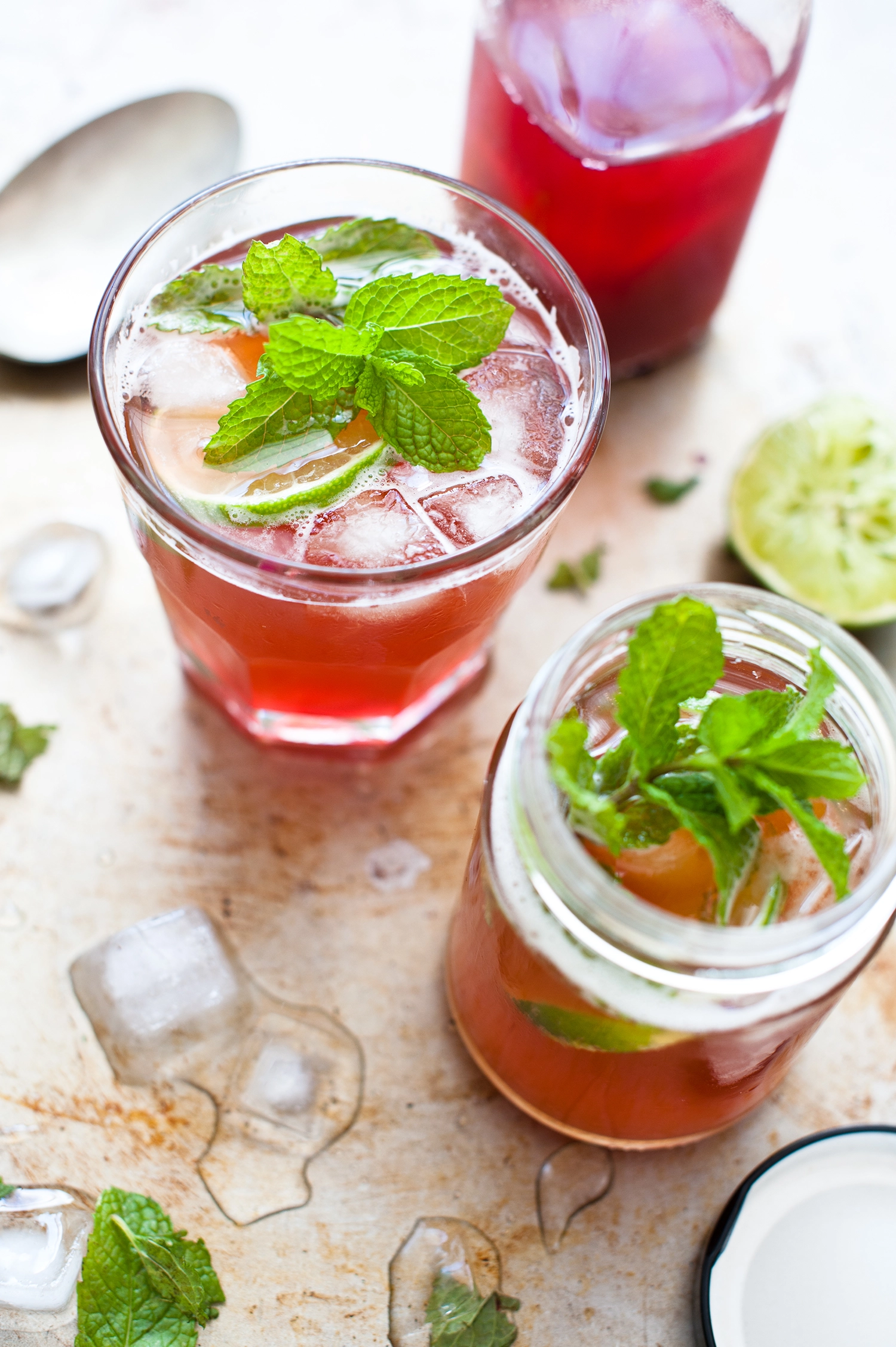 rhubarb gingerbeer cocktail