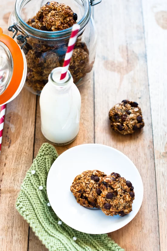 oaty banana & choc chip cookies