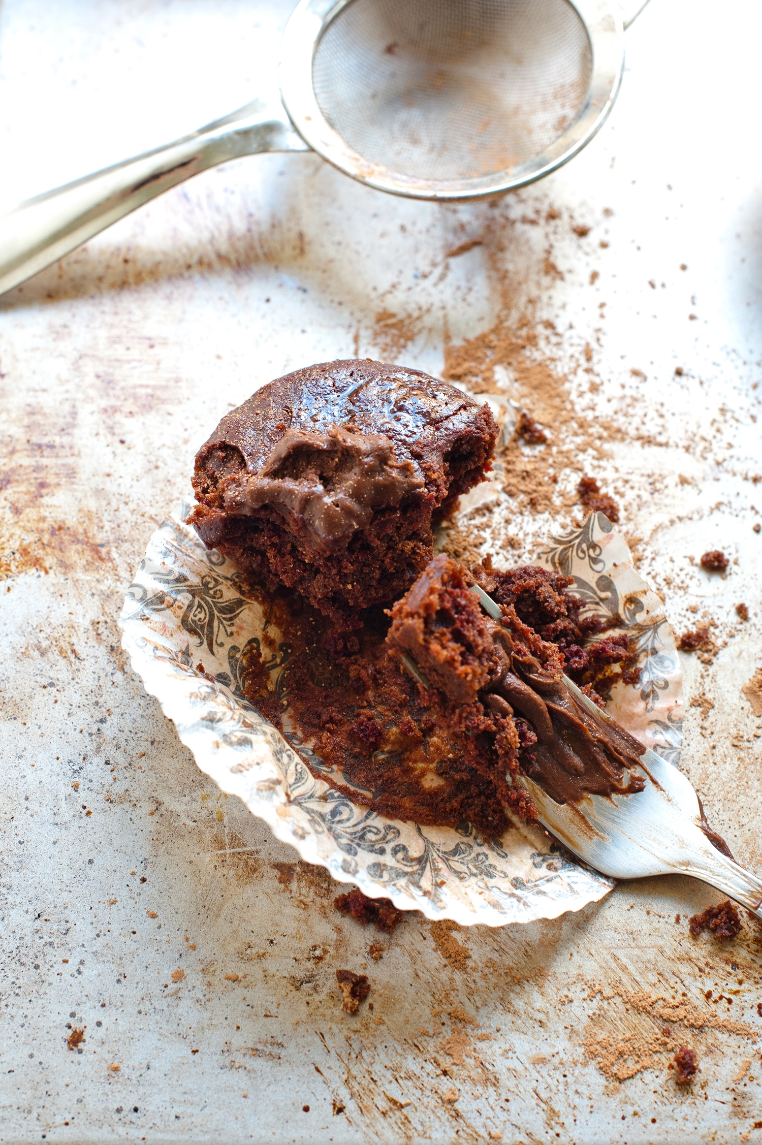 Little Roasted Beetroot and Dark Chocolate Cakes - Gluten Free, Delicious