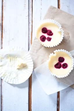 mini raspberry cheesecakes