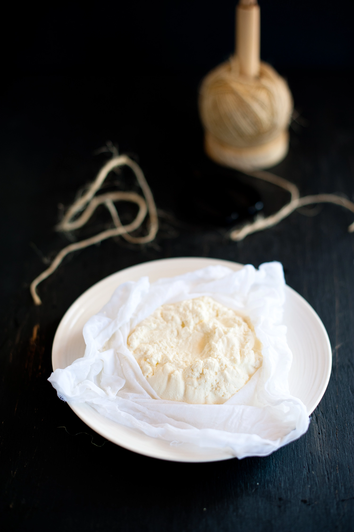 homemade ricotta in cheese cloth, creamy, gluten free, 10 minute recipe.